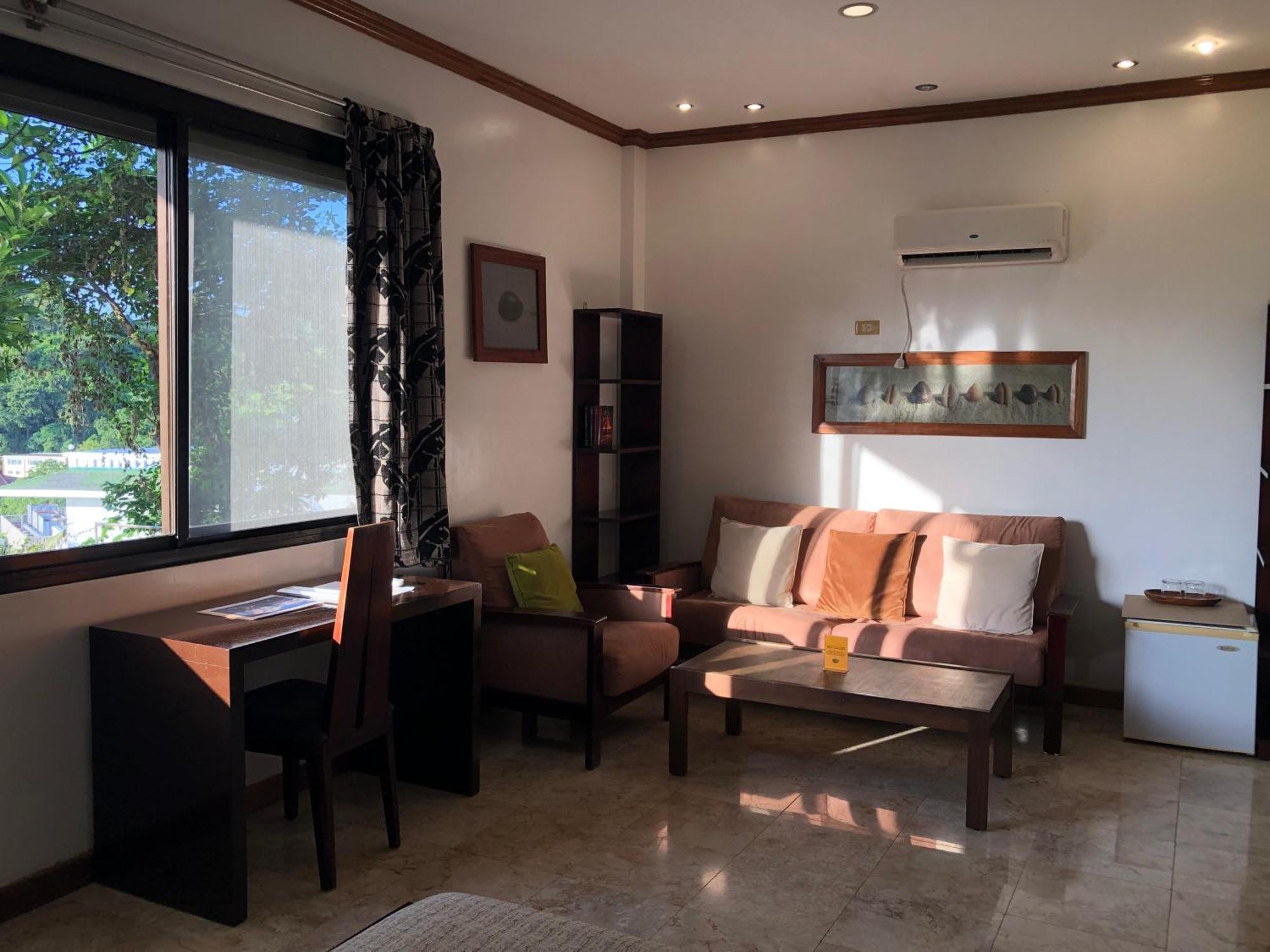 Argonauta Boracay Apartment Suites And Villas Боракай Экстерьер фото