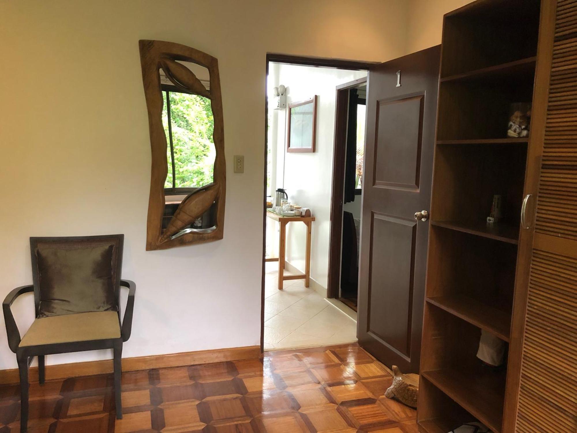 Argonauta Boracay Apartment Suites And Villas Боракай Экстерьер фото